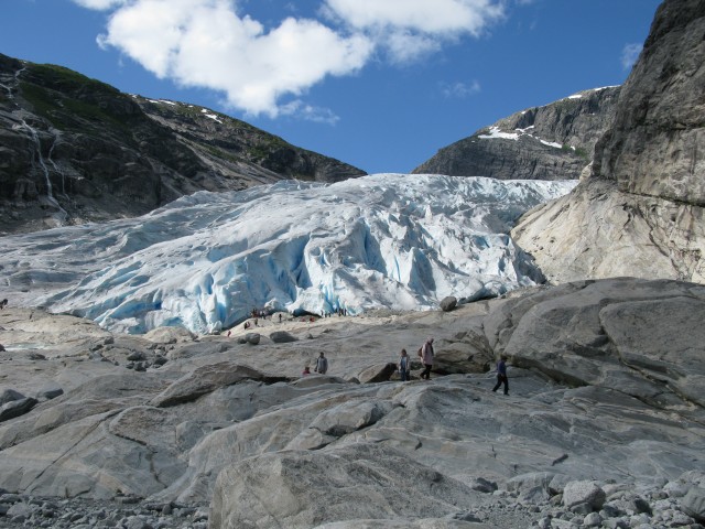 Приближаясь к леднику